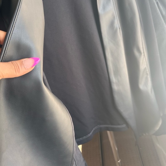 Leather cardigan/Blazer us16 - Picture 5 of 16